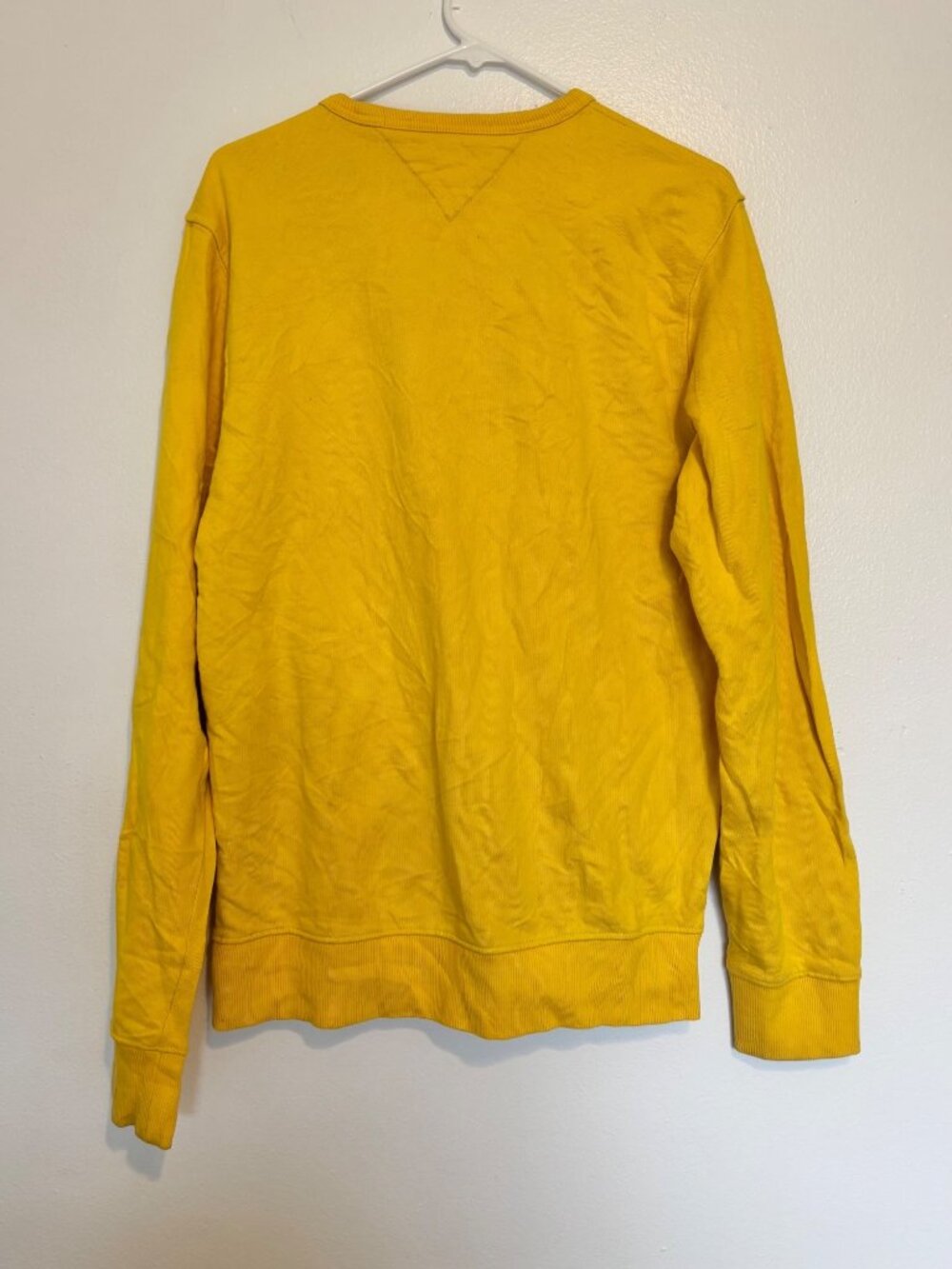 Tommy Jeans Yellow Crewneck Sweatshirt Men’s Medium Retro Logo Pullover - Picture 4 of 6